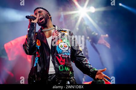 ROTTERDAM - Jason Derulo lors d'un concert à Ahoy. En raison du grand intérêt, le spectacle de la chanteuse américaine a été déplacé de la RTM Stage à Rotterdam Ahoy à la plus grande salle Arena. ANP MARCO DE SWART pays-bas Out - belgique Out Banque D'Images