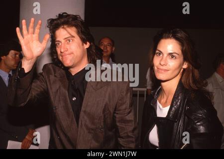 **PHOTO DE DOSSIER** Richard Lewis décède au 76 Richard Lewis et Nurit Koppel vers 1989. Crédit : Ralph Dominguez/MediaPunch Banque D'Images