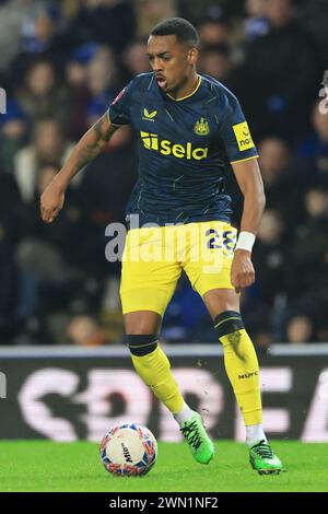 Blackburn, Royaume-Uni. 27 février 2024. Joe Willock de Newcastle United lors du Blackburn Rovers FC contre Newcastle United FC Emirates FA Cup 5th Round match à Ewood Park, Blackburn, Angleterre, Royaume-Uni le 27 février 2024 Credit : Every second Media/Alamy Live News Banque D'Images