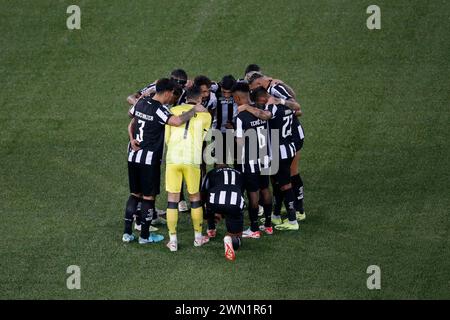 Rio de Janeiro, Brésil. 28 février 2024. Les joueurs de Botafogo avant le match entre Botafogo et Aurora, pour la CONMEBOL Copa Libertadores 2024, au Nilton Santos Stadium, à Rio de Janeiro le 28 février. Photo : Nadine Freitas/DiaEsportivo/Alamy Live News crédit : DiaEsportivo/Alamy Live News Banque D'Images