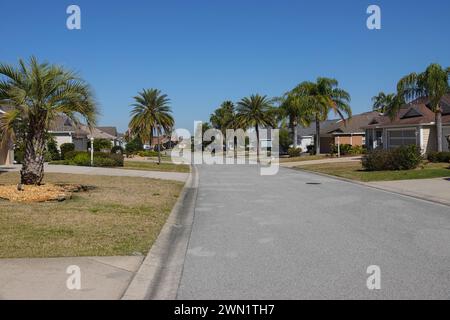 États-Unis Floride les maisons des villages dans une communauté de quartier vie aînée communauté de retraite centre de la Floride Banque D'Images