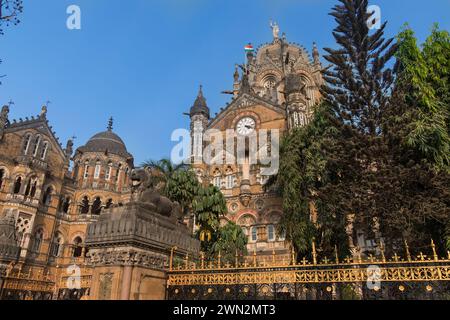 Gare ferroviaire Chhatrapati Shivaji Terminus Victoria Terminus Mumbai Bombay Maharashtra Inde Banque D'Images