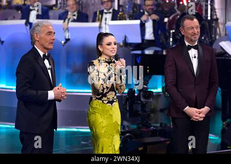 Massimo Giletti, Angelina Mango und Amadeus in der Rai TV-Show la TV fa 70 im Auditorium Rai. ROM, 28.02.2024 *** Massimo Giletti, Angelina Mango et Amadeus dans l'émission la TV fa 70 à l'Auditorium Rai Rome, 28 02 2024 Foto:XA.XM.xTinghinox/xFuturexImagex tv 4257 Banque D'Images