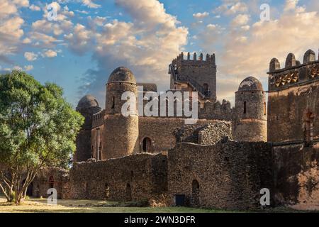 Château de Fasilides dans l'enceinte royale de Gondar, Ethiopie Château de Fasilides, fondé par l'empereur Fasilides à Gondar, autrefois l'ancienne capitale impériale an Banque D'Images