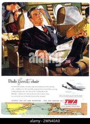Publicité imprimée TWA 1951. « La chaise préférée de papa » Banque D'Images
