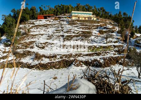 Chutes de neige dans Mussoorie : première couverture d'hiver dans la Reine des collines, Uttarakhand, Inde Banque D'Images