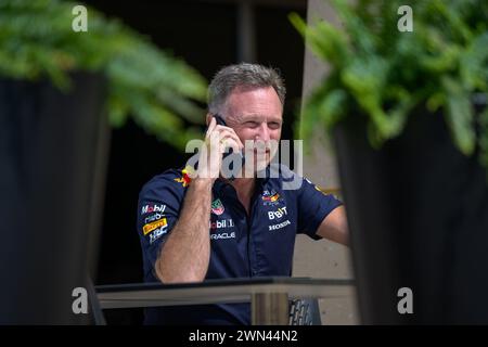 Sakhir, Bahreïn. 29 février 2024. Christian Horner Team principal Oracle Red Bull Racing pendant FP1. AHMAD ALSHEHAB/Alamy Live News Banque D'Images