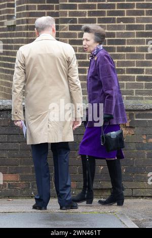 06/02/24 le lendemain du diagnostic de cancer de son frère le Roi Charles, SAR, la Princesse Anne, la Princesse Royale arrive à Eastwood Primary Care C Banque D'Images