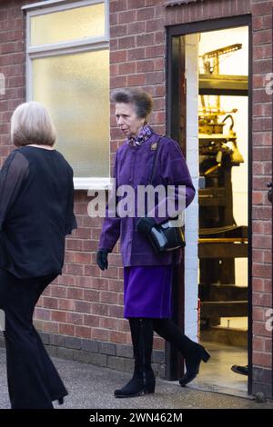 06/02/24 le lendemain du diagnostic de cancer de son frère le roi Charles, S.A.R. la Princesse Anne, la Princesse Royale rend visite à GH Hurt et à son fils, Chilwell, Banque D'Images