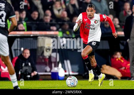 Rotterdam, pays-Bas. 29 février 2024. ROTTERDAM, PAYS-BAS - FÉVRIER 29 : Calvin Stengs de Feyenoord court avec le ballon lors de la demi-finale de la Coupe TOTO KNVB entre Feyenoord et le FC Groningen au Stadion Feyenoord le 29 février 2024 à Rotterdam, pays-Bas. (Photo de Joris Verwijst/Orange Pictures) crédit : Orange pics BV/Alamy Live News Banque D'Images