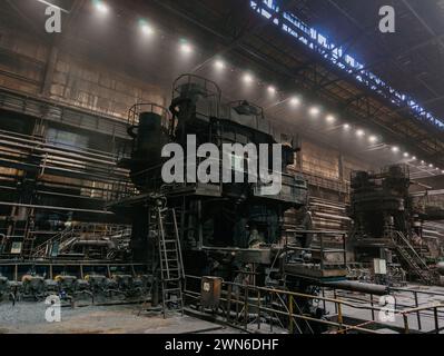 Usine de métal laminé. Laminoir continu à chaud Banque D'Images