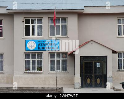 Mus, Malazgirt, Turquie, 24 octobre 2015, Ataturk Primary Old School Banque D'Images