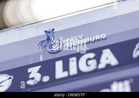 Duisburg, Deutschland. 17 février 2024. firo : 17/02/2024, football, soccer, 3e ligue, saison 2023/2024, MSV Duisburg - 1. FC Viktoria Koln MSV Duisburg, image de marque, logo, 3e ligue crédit : dpa/Alamy Live News Banque D'Images