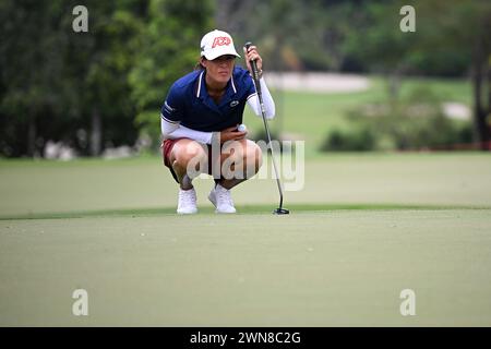 Singapour. 1er mars 2024. La française Céline Boutier participe à la deuxième journée du Championnat du monde féminin HSBC qui se tient au Sentosa Golf Club de Singapour le 1er mars 2024. Credit : puis Chih Wey/Xinhua/Alamy Live News Banque D'Images