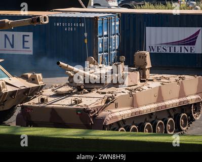 Abu Dhabi, eau - Feb.25.2015, BMP-3 AFV (véhicule de combat blindé) à IDEX 2015 Banque D'Images