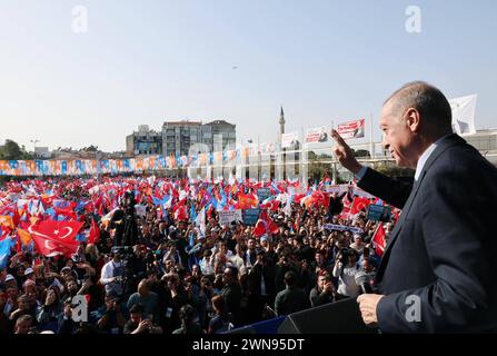 Le président turc Recep Tayyip Erdogan prononce un discours lors d'un rassemblement public tenu dans la province d'Aydn, le président turc Recep Tayyip Erdogan prononce un discours lors d'un rassemblement public tenu dans la province d'Aydn, en Turquie, le 29 février 2024. Photo de la présidence turque apaimages Istanbul Istanbul Turquie 290224 Turkey TPO 003 Copyright : xapaimagesxTurkishxpresidencyxxapaimagesx Banque D'Images