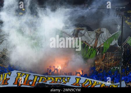 ROTTERDAM - supporters de Feyenoord lors de la demi-finale de la coupe TOTO KNVB entre Feyenoord et FC Groningen au Feyenoord Stadium de Kuip le 29 février 2024 à Rotterdam, pays-Bas. ANP | Hollandse Hoogte | COR LASKER Banque D'Images