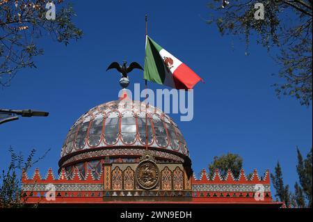 Construction du dôme Kiosco Morisco dans le parc Alameda, Colonia Santa Maria la Ribera, Mexico Banque D'Images