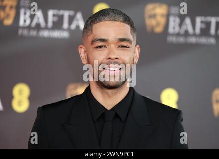 Kingsley Ben-Adir participe aux EE BAFTA film Awards 2024 au Royal Festival Hall de Londres, en Angleterre. Banque D'Images