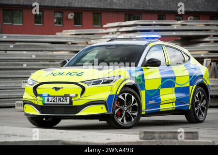 27/08/21 Ford Mustang Mach-E voiture de police à Safeguard SVP, Earls Colne, Essex. Banque D'Images