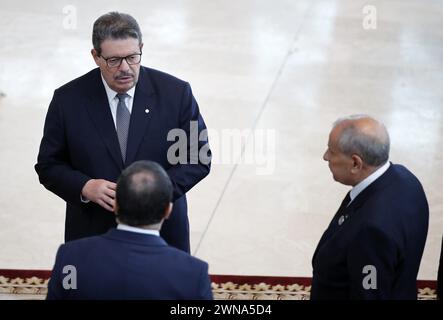 © Billel Bensalem/APP/MAXPPP - le secretaire General du Forum des pays exportateurs de gaz, Mohamed Hamel (l), arrive a la reunion ministerielle extraordinaire, lors du 7eme sommet du Forum des chefs d'Etat et de gouvernement des pays exportateurs de gaz (GECF) à Alger, Algerie, le 1 mars 2024. Sommet du Forum des pays exportateurs de gaz à Alger, Algérie, le 1er mars 2024. *** Légende locale *** crédit : MAXPPP/Alamy Live News Banque D'Images