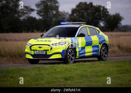 27/08/21 Ford Mustang Mach-E voiture de police à Safeguard SVP, Earls Colne, Essex. Banque D'Images