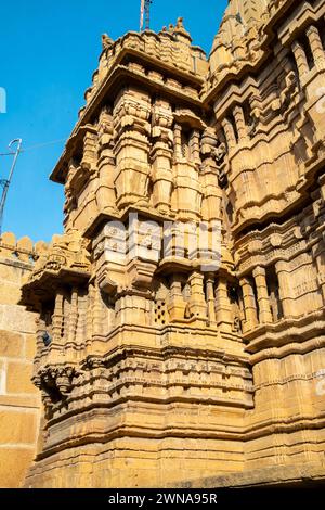 Détail de belles sculptures aux temples Jaisalmer Fort Jain, Inde Banque D'Images