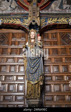 Cathédrale Santa Maria de la Regla (gothique 13-14ème siècle). Portail nord de la Virgen del Dado (gothique, XIVe siècle). Leon City, Castilla y Leon, Espagne. Banque D'Images