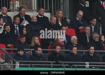 Directeur de l'Angleterre, Gareth Southgate, directeur de Preston North End, Peter Ridsdale et directrice générale de Norwich City, Zoe Webber - Chelsea v Liverpool, finale de la Coupe Carabao, stade de Wembley, Londres, Royaume-Uni - 25 février 2024 usage éditorial uniquement - restrictions DataCo applicables Banque D'Images