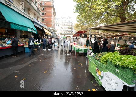 Marché ouvert de Street food à Paris, France Banque D'Images