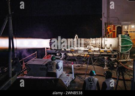 OCÉAN ATLANTIQUE (22 février 2023) marins affectés au service de maintenance intermédiaire des aéronefs à bord du porte-avions USS George Washington Banque D'Images