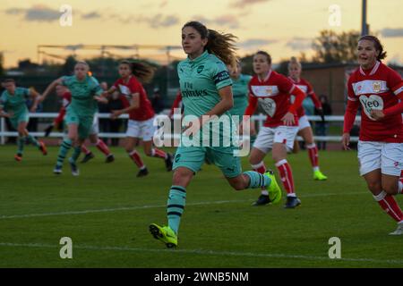 Bristol, Angleterre. 28 octobre 2018. Danielle van de Donk d'Arsenal lors du match de Super League féminine entre Bristol City et Arsenal au Stoke Gifford Stadium à Bristol, Angleterre, le 28 octobre 2018. Crédit : Duncan Thomas/Majestic Media. Banque D'Images