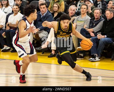 Février 29 2024 San Francisco CA, États-Unis le garde de San Francisco Marcus Williams (55) se dirige vers le panier lors du match de basket-ball masculin de la NCAA entre les Gonzaga Bulldogs et les San Francisco dons. Gonzaga a battu San Francisco 86-68 au Chase Center San Francisco Calif. Thurman James/CSM Banque D'Images