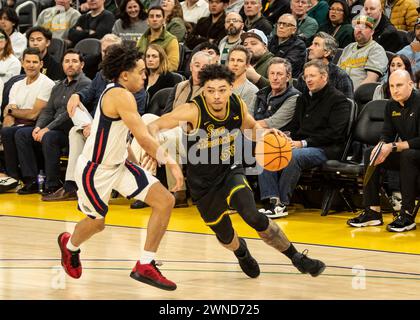 Février 29 2024 San Francisco CA, États-Unis le garde de San Francisco Marcus Williams (55) va au panier lors du match de basket-ball masculin de la NCAA entre Gonzaga Bulldogs et les dons de San Francisco. Gonzaga a battu San Francisco 86-68 au Chase Center San Francisco Calif. Thurman James/CSM Banque D'Images