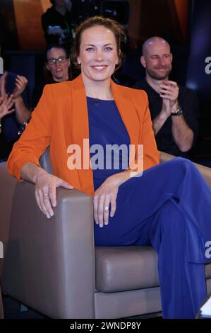 Susann Beucke BEI der Aufzeichnung der NDR Talk Show im NDR Fernsehstudio Lokstedt. Hambourg, 01.03.2024 *** Susann Beucke lors de l'enregistrement du Talk Show NDR dans le studio de télévision NDR Lokstedt Hamburg, 01 03 2024 Foto:xgbrcix/xFuturexImagex ndr talk0103 4321 Banque D'Images