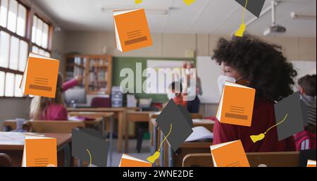 Image d'icônes d'articles scolaires se déplaçant sur des écoliers portant un masque facial Banque D'Images