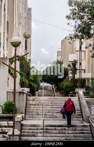 Immeubles brutaux de Dinko Kovačić, architecte, 1972, Ulica Šime Ljubića, Split 3, Split, Croatie Banque D'Images