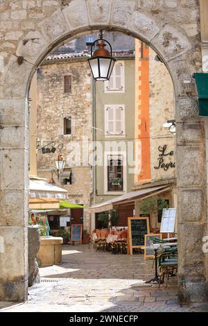 Place du Peyra, Vence, Alpes Maritimes, Côte d'Azur Banque D'Images