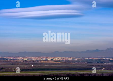 Alcobendas y San Sebastián de los Reyes desde el mirador de Paracuellos del Jarama. Madrid. España Banque D'Images