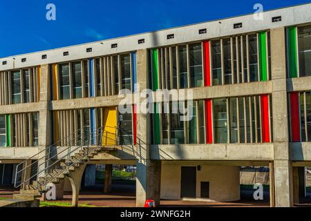 La Maison de la culture de Firminy, de l’architecte le Corbusier, fait partie du réseau international de sites reconnus par l’ONU. Firminy Banque D'Images