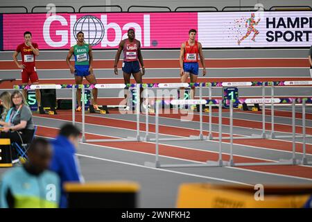 Grant Holloway remporte son Heat n le 60 m haies pour les hommes aux championnats du monde d'athlétisme en salle, Glasgow 2 mars 2024 Banque D'Images