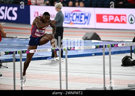 Grant Holloway remporte son Heat n le 60 m haies pour les hommes aux championnats du monde d'athlétisme en salle, Glasgow 2 mars 2024 Banque D'Images