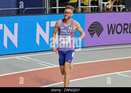 Glasgow, Royaume-Uni. 02 mars 2024. Emirates Arena, Glasgow, Écosse - samedi 2 mars : Josh KERR (Grande-Bretagne et Irlande du Nord - GBR) remporte le 3000 mètres lors des Championnats du monde d'athlétisme en salle Glasgow 2024 à Emirates Arena le samedi 2 mars 2024 (Claire Jeffrey/SPP) crédit : SPP Sport Press photo. /Alamy Live News Banque D'Images