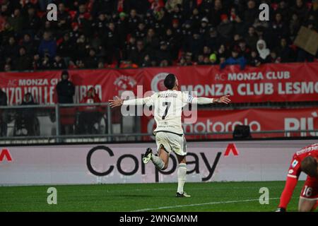 Lorenzo Pellegrini de l'AS Roma célébrant après un but lors du match de football italien Serie A entre l'AC Monza et l'Inter AC Roma le 2 mars 2024 au stade U-Power de Monza, en Italie. Photo Tiziano Ballabio crédit : Tiziano Ballabio/Alamy Live News Banque D'Images