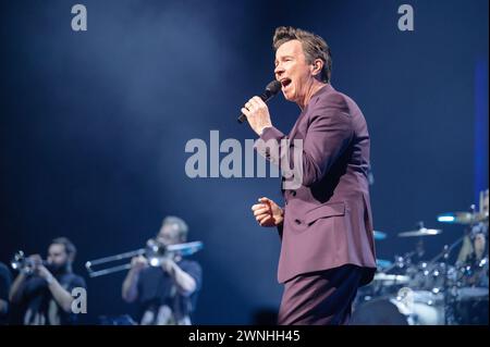 Manchester, Royaume-Uni. 2 mars 2024. Rick Astley se produit à l'AO Arena de Manchester dans son émission « Are we There yet? » tournée de l'album. 2024-03-02 . Crédit : Gary Mather/Alamy Live News Banque D'Images