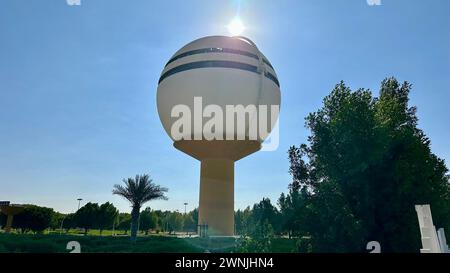 Ville de Buraydah Al-Qassim, Arabie Saoudite , 29 avril 2024, château d'eau de Buraidah Roi dans le parc Khalid Banque D'Images