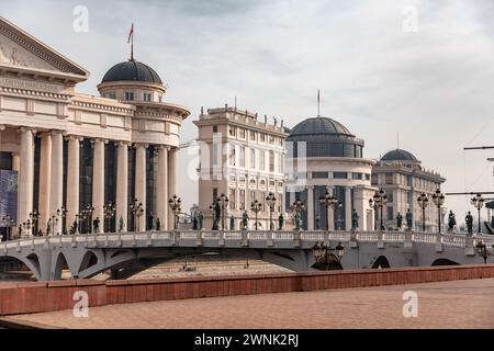 Skopje, Macédoine du Nord - 7 février 2024 : Agence pour les communications électroniques de la République de Macédoine, centre de Skopje, Macédoine du Nord.. Banque D'Images