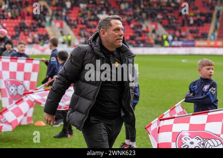 Rotherham, Royaume-Uni. 02 mars 2024. Le manager du Rotherham United Leam Richardson devant le Rotherham United FC contre Sheffield mercredi FC Sky Bet EFL Championship match au Aesseal New York Stadium, Rotherham, Angleterre, Royaume-Uni le 2 mars 2024 Credit : Every second Media/Alamy Live News Banque D'Images