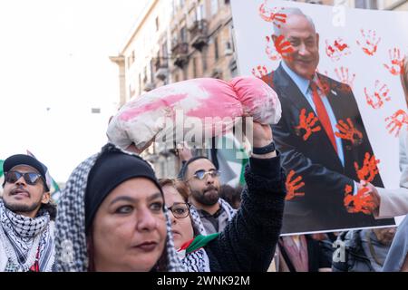 Rome, Italie. 02 mars 2024. Manifestation à Rome en faveur du peuple palestinien (photo de Nardone/Pacific Press) crédit : Pacific Press Media production Corp./Alamy Live News Banque D'Images