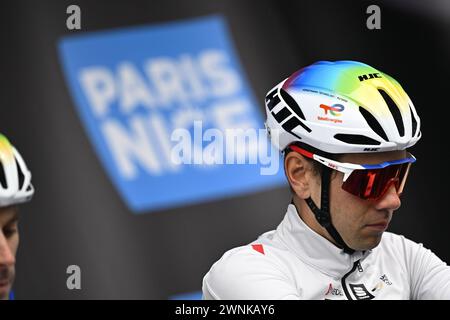 Les Mureaux, France. 03 mars 2024. Steff Cras belge de TotalEnergies photographié au départ de la première étape de la course cycliste Paris-Nice de huit jours par étapes, au départ et à destination des Mureaux (157 km), dimanche 03 mars 2024. BELGA PHOTO JASPER JACOBS crédit : Belga News Agency/Alamy Live News Banque D'Images